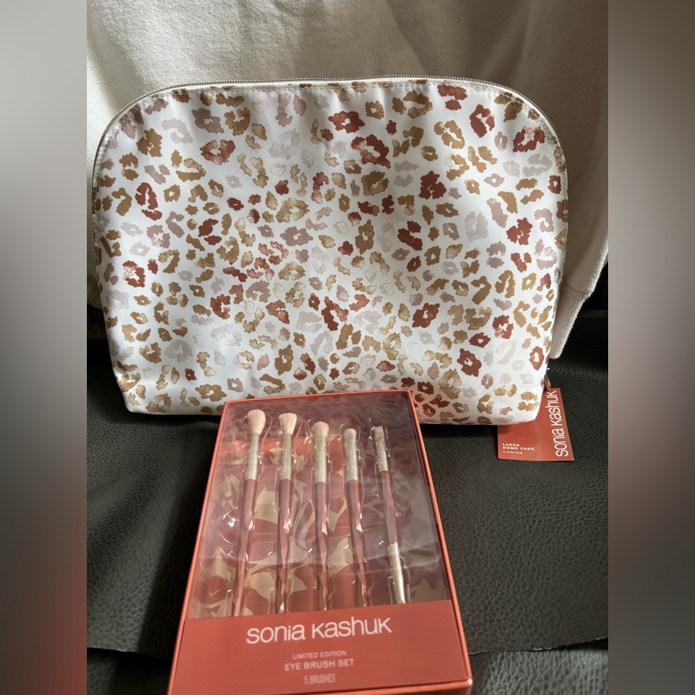 Sonia Kashuk Bag And Brush Set
